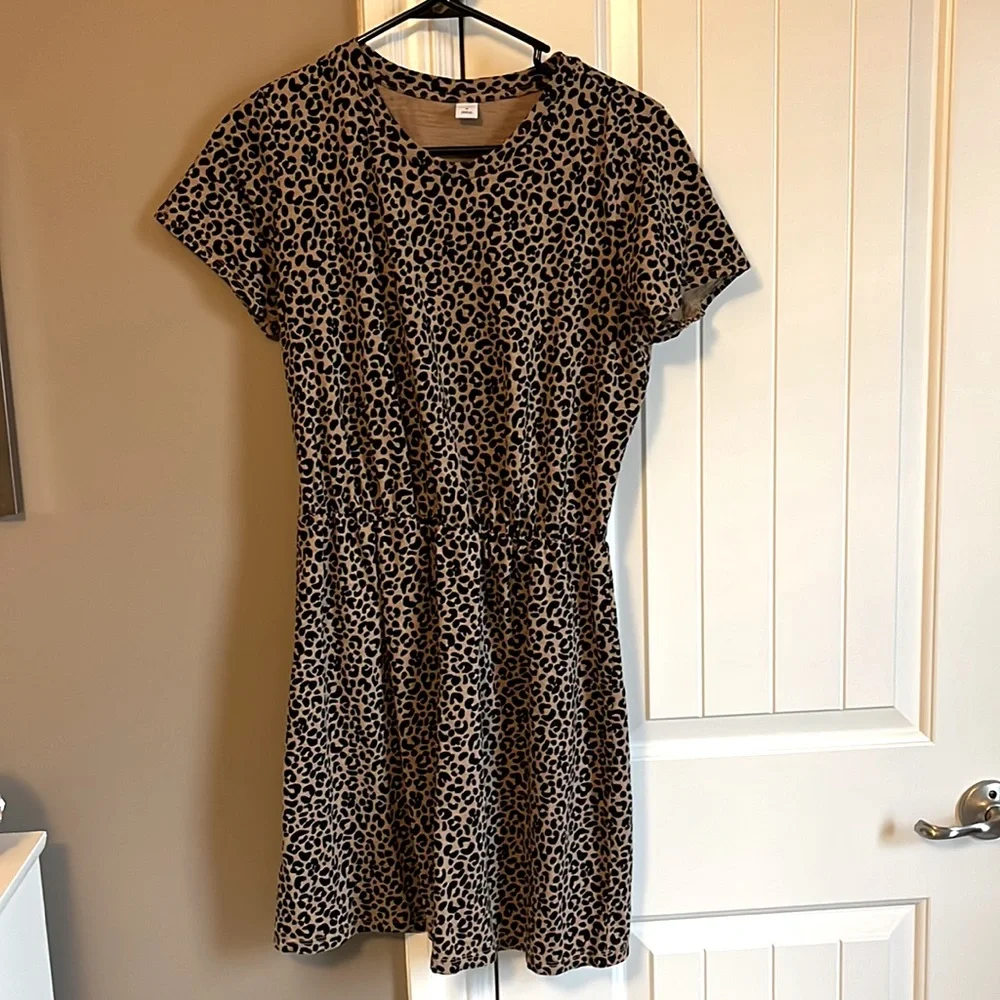 Almost New Old Navy Leopard Print Dress - Picture 1 of 3